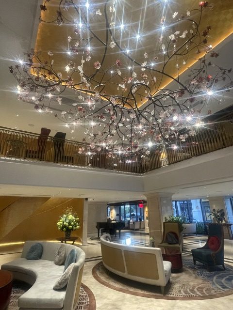 グランドメルキュールハノイのロビー