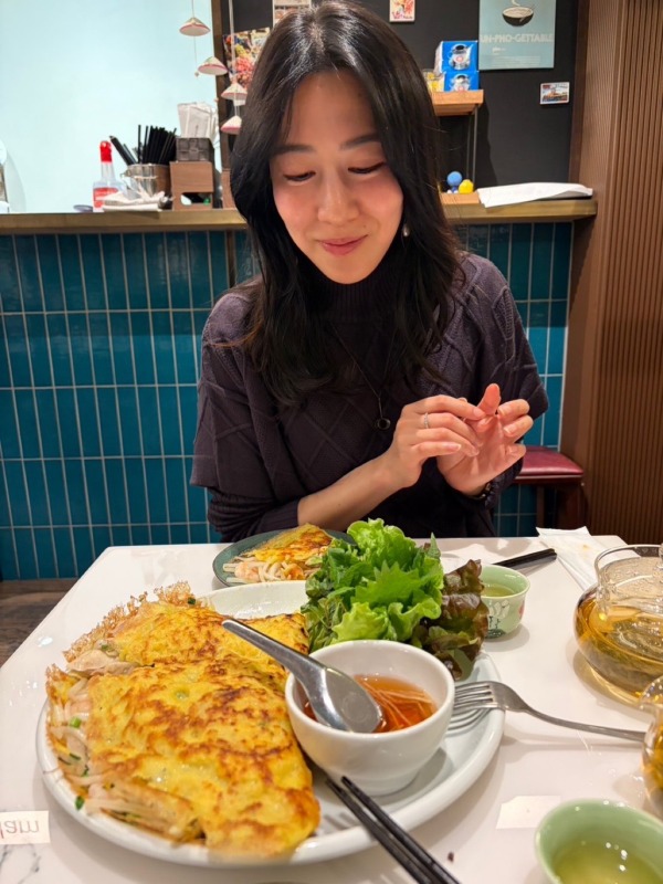 東京にあるベトナム料理店で食べたバインセオ